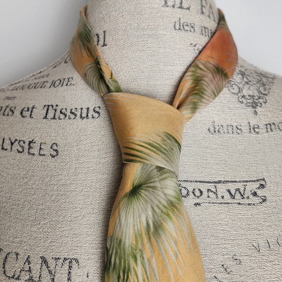 Tommy Bahama Tropical Silk Tie - Picture 2 of 7